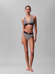 Calvin Klein Black Thong Thong - Stretch - Image 3 of 6