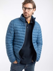 כחול  - Weird Fish ז'קט מרופד מבד דק ועמיד בגשם, דגם Crantock - תמונה 1 מתוך 6