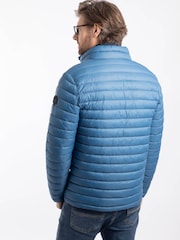 כחול  - Weird Fish ז'קט מרופד מבד דק ועמיד בגשם, דגם Crantock - תמונה 2 מתוך 6