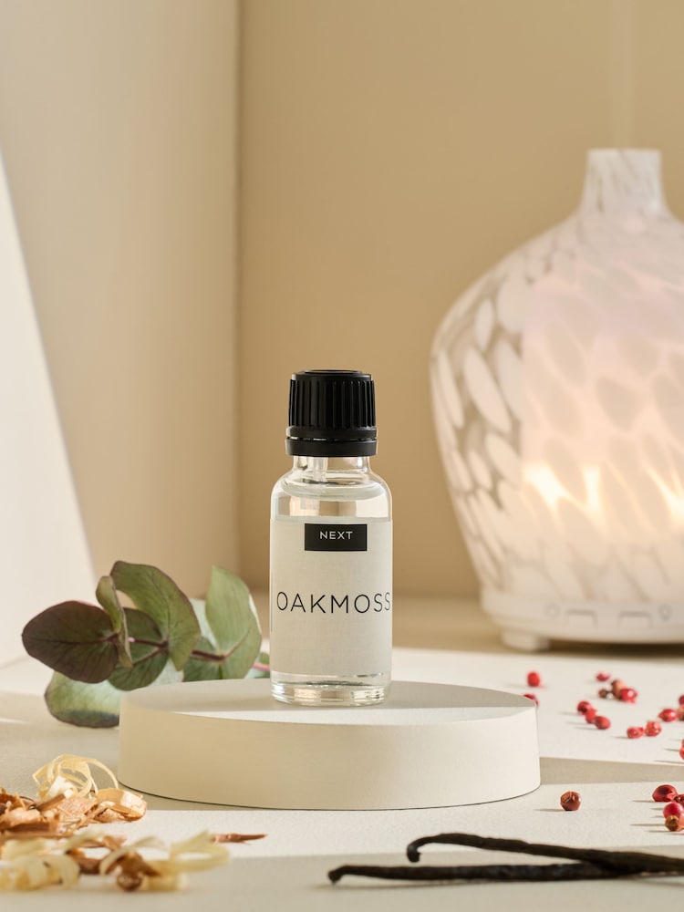 Oakmoss Fragrance Oil 20ml - Image 1 of 2 Oakmoss Fragrance Oil 20ml - Image 1 of 2