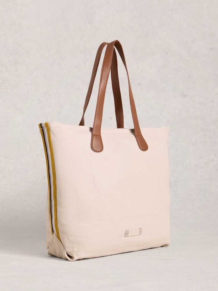 White Stuff תיק סל, דגם Natalie - תמונה 2 מתוך 4 White Stuff תיק סל, דגם Natalie - תמונה 2 מתוך 4