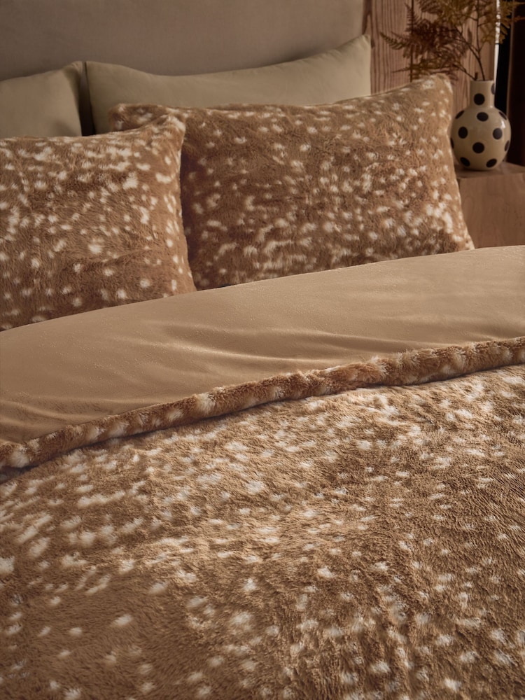 Natural Deer Dapple Faux Fur Duvet Cover and Pillowcase Set - Image 2 of 4