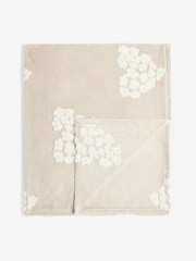 Natural Floral Hearts Fleece Throw - Image 6 of 7