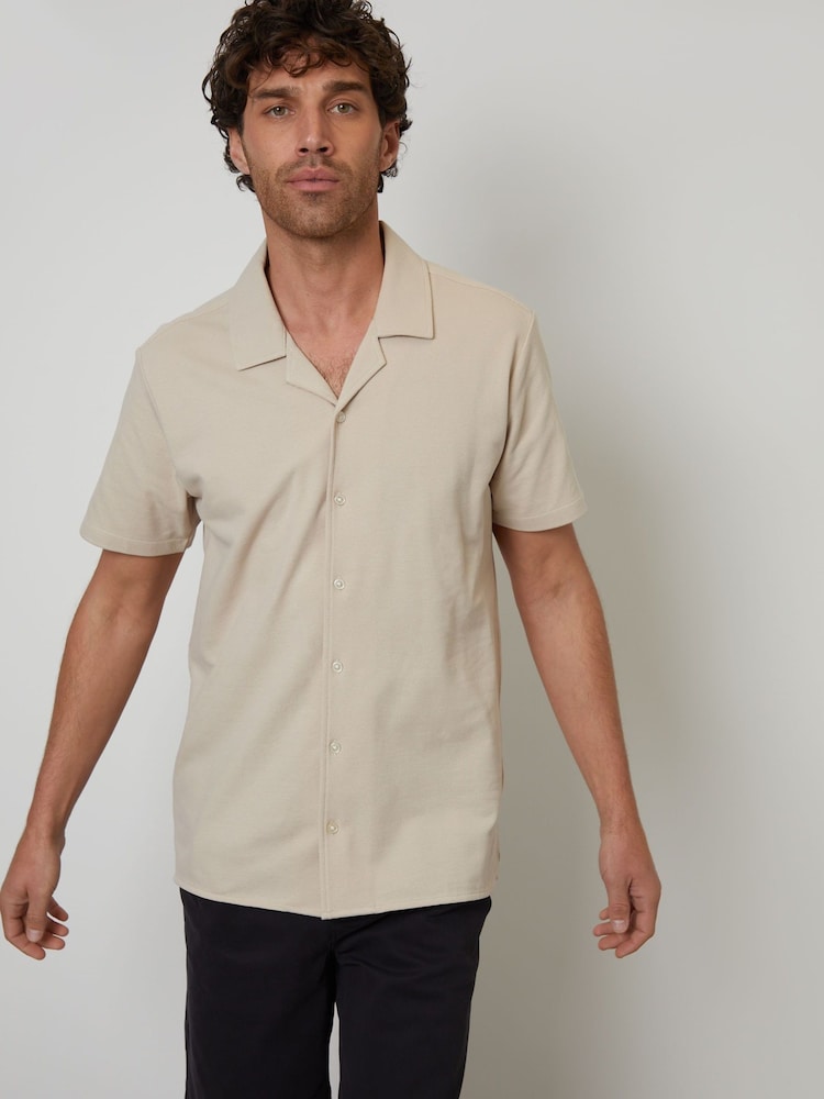 Threadbare Natural Pique Revere Collar Short Sleeve Shirt - Image 2 of 4