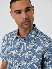 Threadbare Blue Tropical Print Short Sleeve Shirt - Image 4 of 5