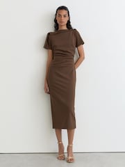Marrone Moka - Reiss - Hilary - Vestito midi con scollo a barchetta e ruches - Immagine 1 di 6