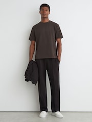 Smeđa - Reiss Cole Textured Modern-Fit Crew-Neck T-Shirt - Slika 4 od 6