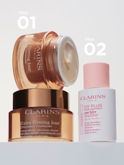 Clarins UV Plus Multi-Protection Moisturising Screen SPF50 Translucent - Image 10 of 10