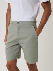 Threadbare Green Regular Fit Stretch 3 Pocket Chino Shorts - Image 1 of 4