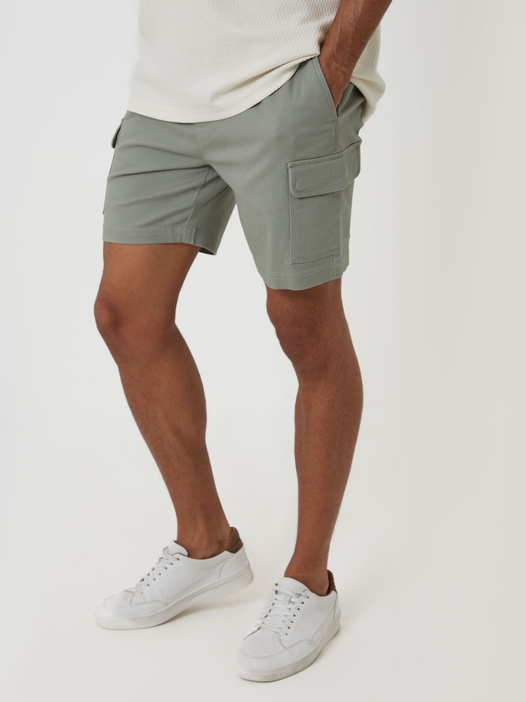 Threadbare Green Shorter Length Elasticated Waist Stretch Cargo Shorts - Image 2 of 4 Threadbare Green Shorter Length Elasticated Waist Stretch Cargo Shorts - Image 2 of 4