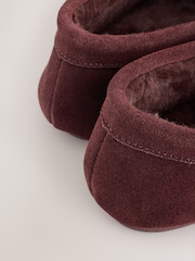 Burgundy Red Suede Tassle Moccasin Slippers - Image 5 of 6