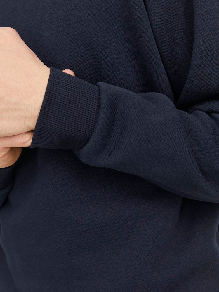 أزرق - سترة رياضية بحافة رقبة مستديرة من Jack & Jones - صورة 2 من 6