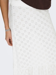 JDY Embroidery Anglaise Detail Maxi Skirt - Slika 4 od 5