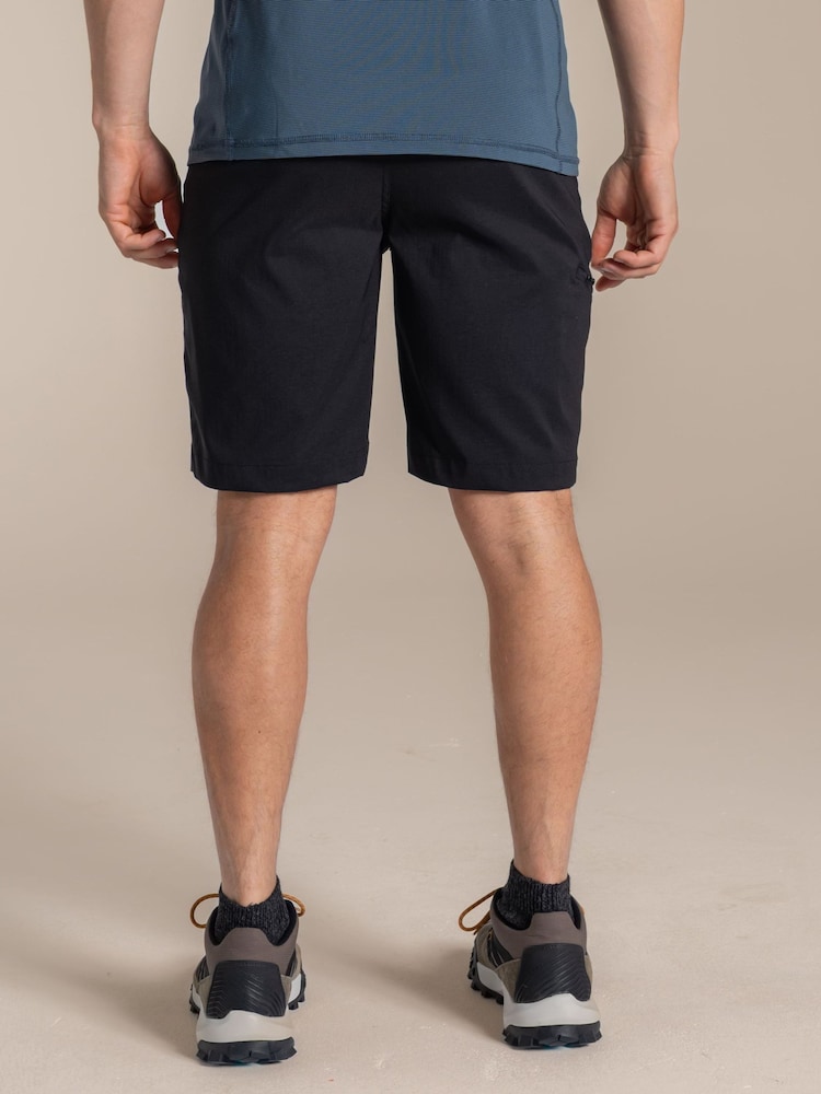 מכנסיים קצרים של Craghoppers דגם Kiwi Pro בשחור - תמונה 2 מתוך 6 מכנסיים קצרים של Craghoppers דגם Kiwi Pro בשחור - תמונה 2 מתוך 6