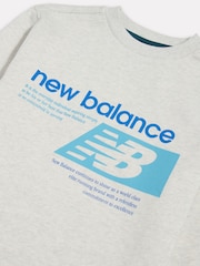 Bluză cu guler rotund din material plușat franțuzesc cu model grafic New Balance Players - Imaginea 8 din 8