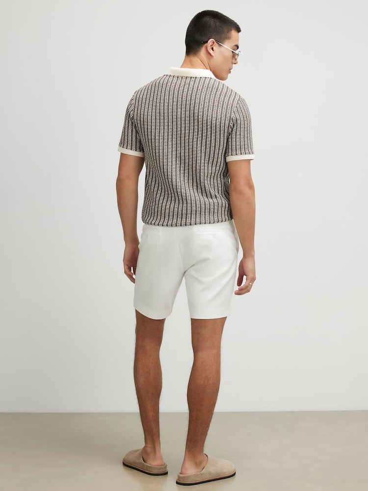 River Island Cream Slim Fit Belted Chino Shorts - Image 2 of 4