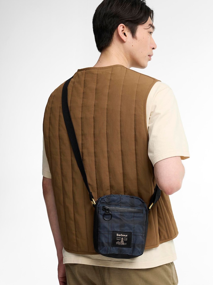 Marineblau - Barbour® Field Wax Umhängetasche - Bild 1 von 5