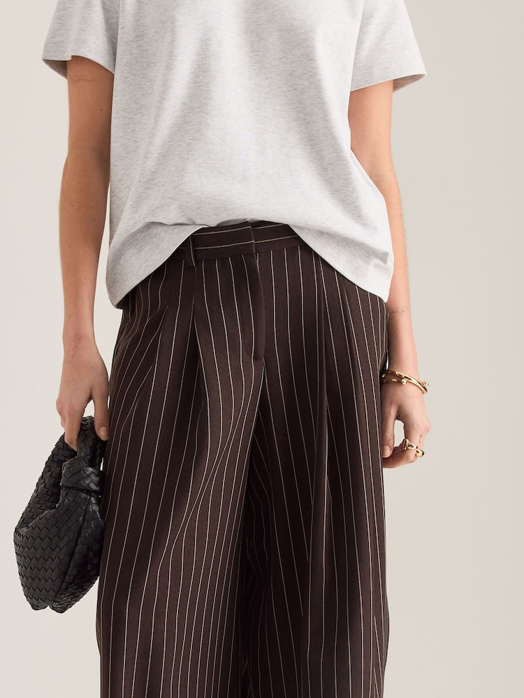 Anthropologie Maeve The Avery Pleated Brown Trousers - Image 4 of 4