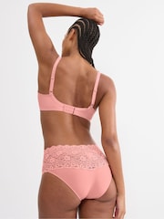 Triumph Natural Minimiser Amourette Bra - Image 2 of 5