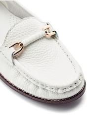 白色 - Moda in Pelle Emella Smart Snaffle Trim Loafers - 圖片 3/4