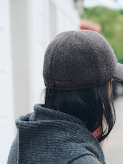 Grey Knitted Cap - Image 5 of 8