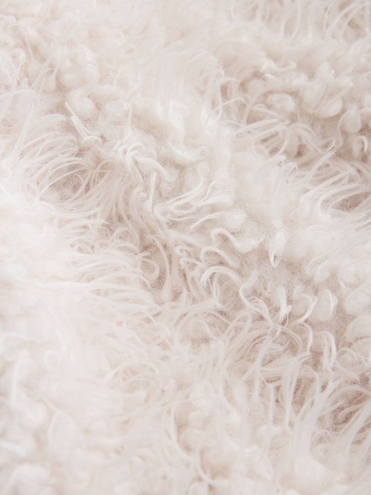 Cream Fur Gilet - Image 6 of 6