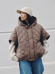 Brown Check Print - 오버사이즈 퀼팅 후드 질레 - 9의 이미지 1