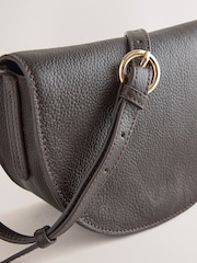 Chocolate Brown - Leather Saddle Cross-Body Bag - Larawan 8 ng 9