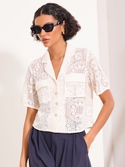 Chemise Lipsy à manches courtes et poches utilitaires en crochet - Image 1 de 5