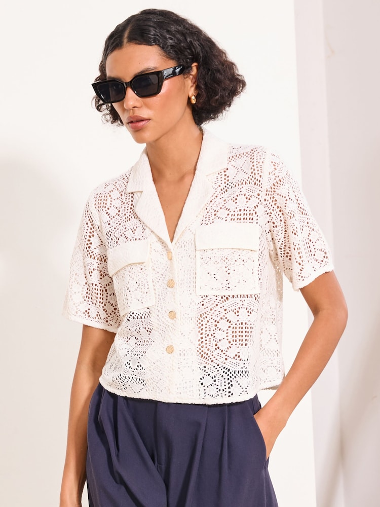 Chemise Lipsy à manches courtes et poches utilitaires en crochet - Image 1 de 5