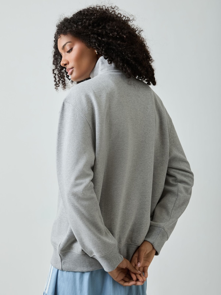 adidas Originals Grey Essentials Fleece Crewneck Sweat Top - Image 2 of 4