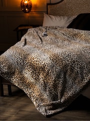 Rockett St George Heated Leopard Love Faux Fur Throw - Image 2 of 9