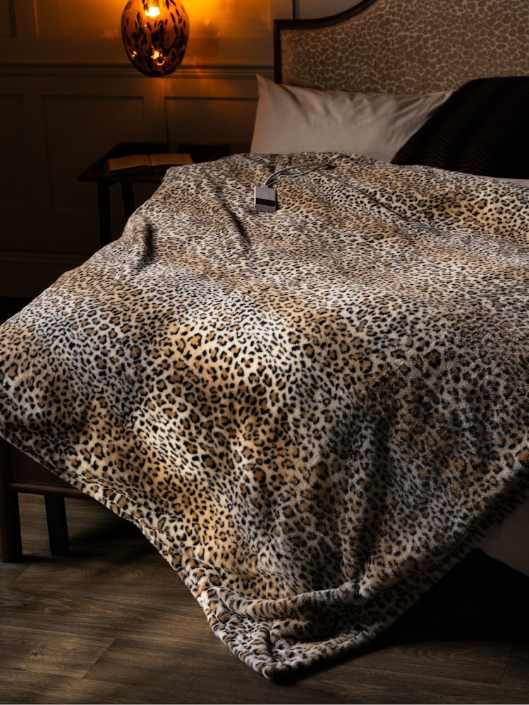 Rockett St George Heated Leopard Love Faux Fur Throw - Image 2 of 9 Rockett St George Heated Leopard Love Faux Fur Throw - Image 2 of 9