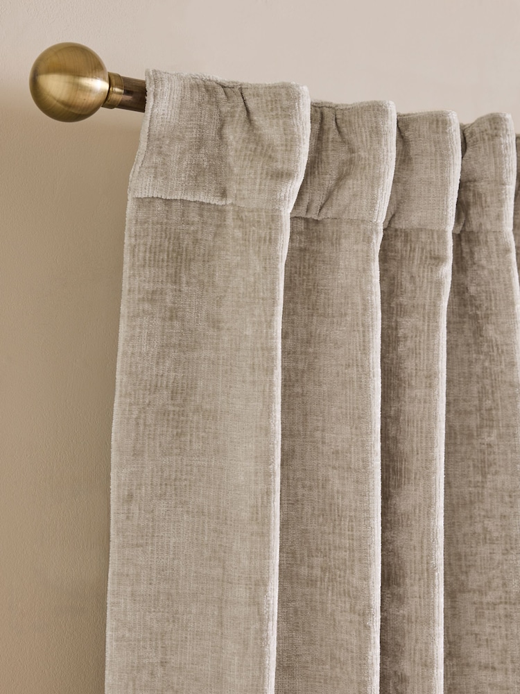 Plush Chenille Blackout/Thermal Hidden Tab Top Curtains - صورة 1 من 5 Plush Chenille Blackout/Thermal Hidden Tab Top Curtains - صورة 1 من 5