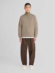 Grün - Lyle & Scott Loopback-Sweatshirt mit Viertelreißverschluss - Bild 2 von 6