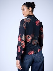 Black/Red Floral Print Long Sleeve V-Neck Cuff Top - Image 4 of 5