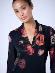 Black/Red Floral Print Long Sleeve V-Neck Cuff Top - Image 5 of 5