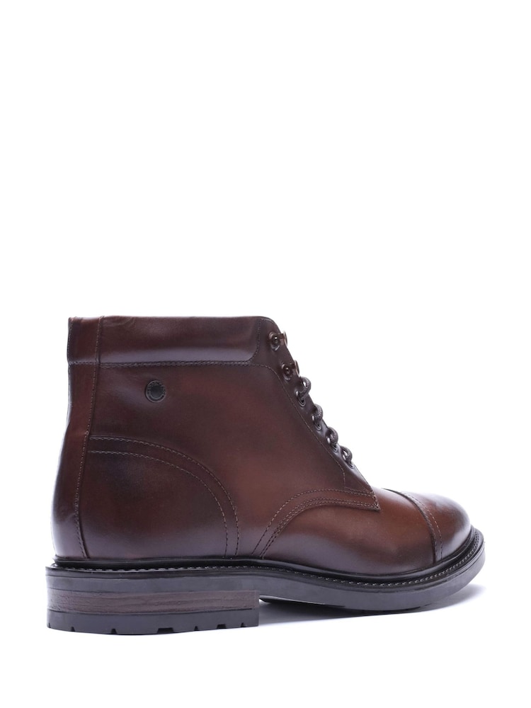 بني - Base London Foster Toe Cap Boot - صورة 2 من 4 بني - Base London Foster Toe Cap Boot - صورة 2 من 4