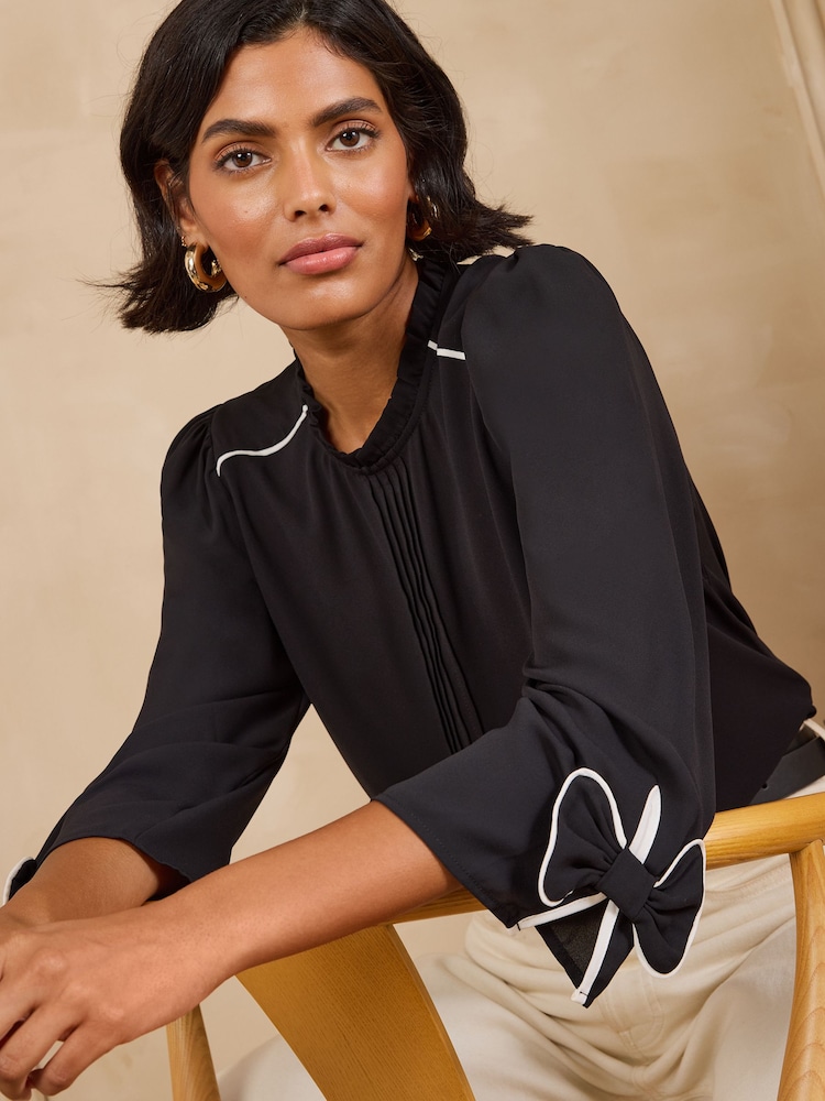 Love & Roses Black Bow Cuff Detail 3/4 Sleeve Blouse - Image 2 of 5