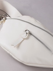 Lakeland Leather Cream Tarn Sling Bag - Image 3 of 5