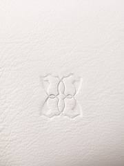 Lakeland Leather Cream Tarn Sling Bag - Image 5 of 5