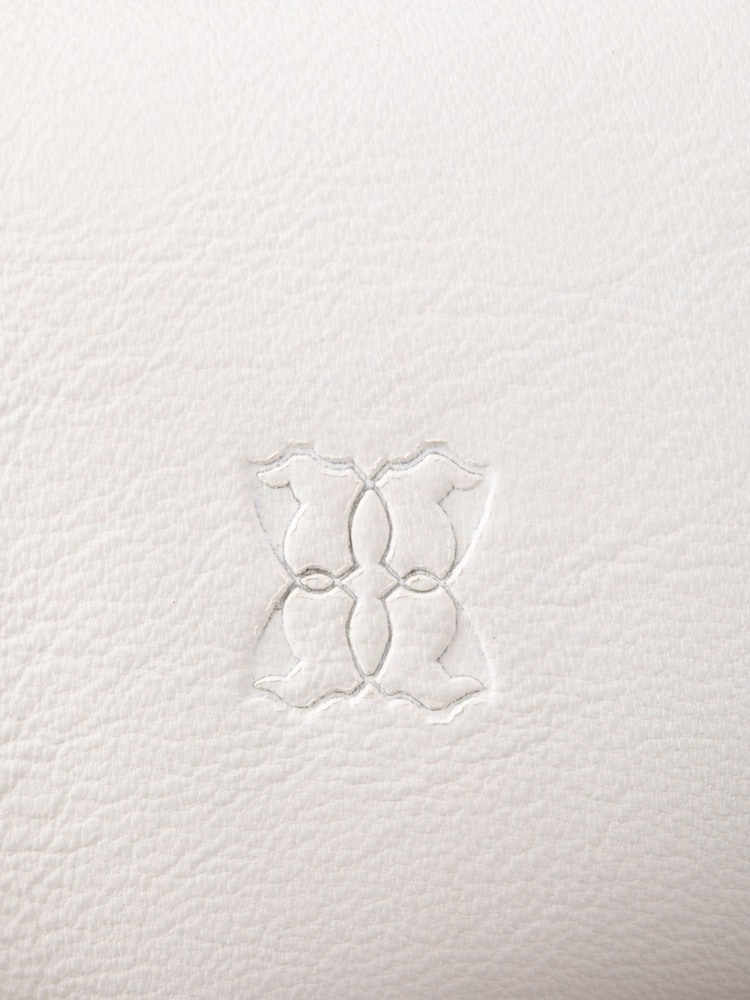 Lakeland Leather Cream Tarn Sling Bag - Image 5 of 5