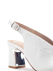 Moda in Pelle White Love High Vamp Sandals With Swoosh Heels - Image 4 of 4