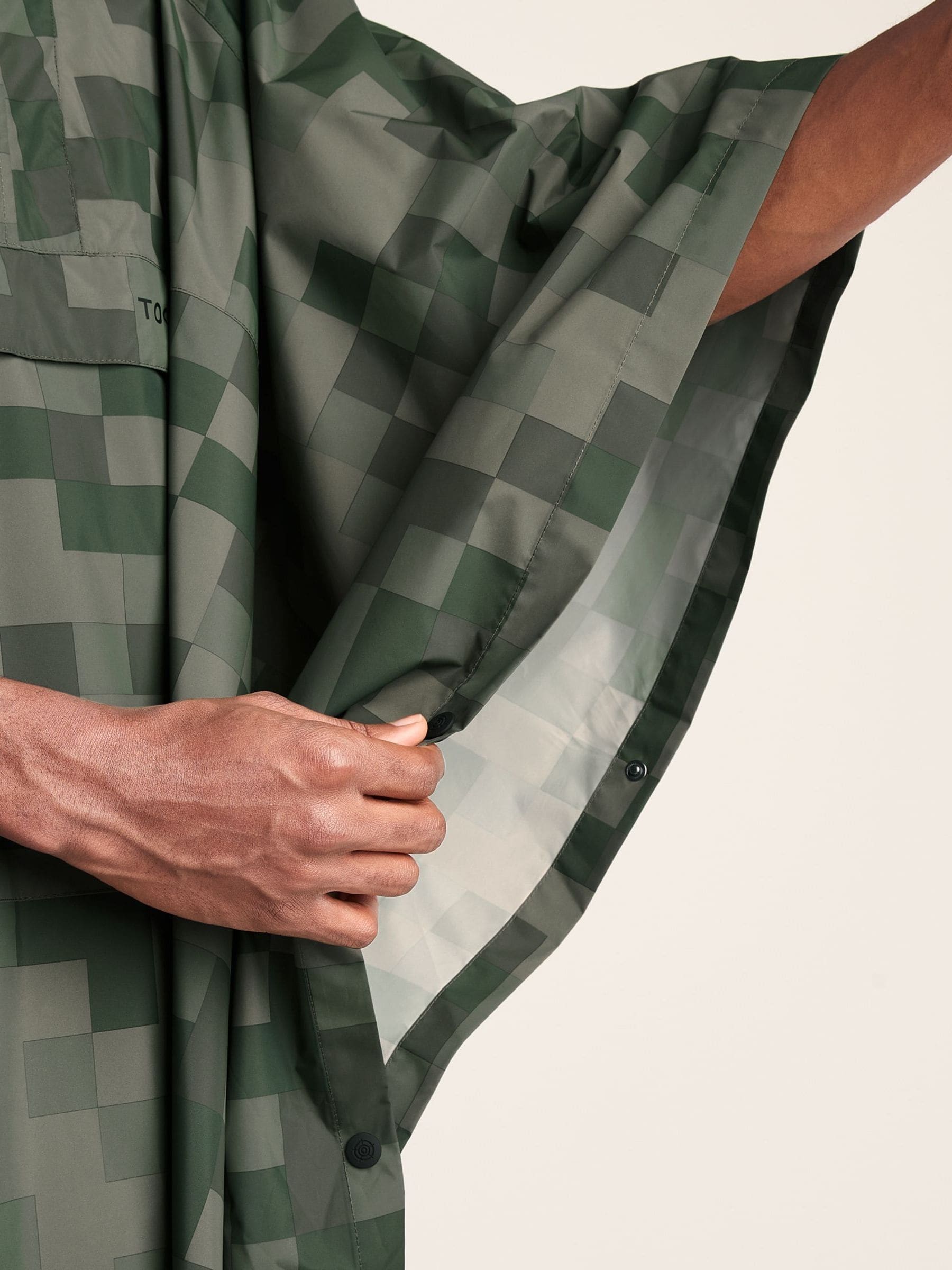 Buy 綠色- Tog 24 Drench 防水斗篷式雨衣from Next Taiwan