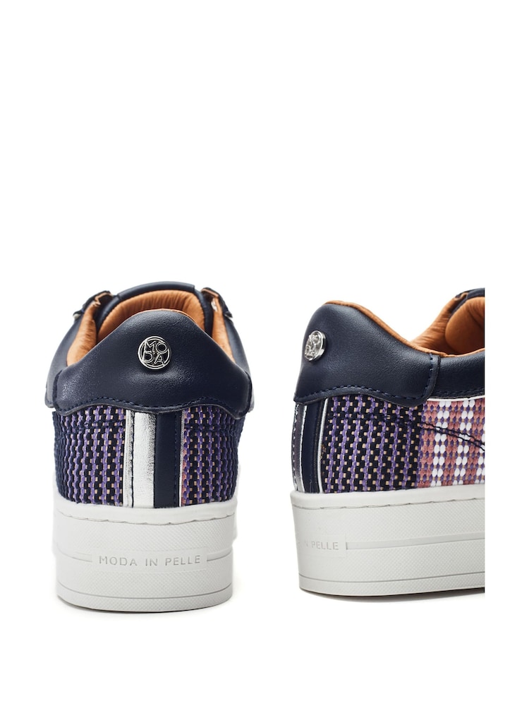 أزرق - حذاء رياضي مكتنز مزين بترتر موديل Buttercupp من Moda in Pelle - صورة 4 من 4