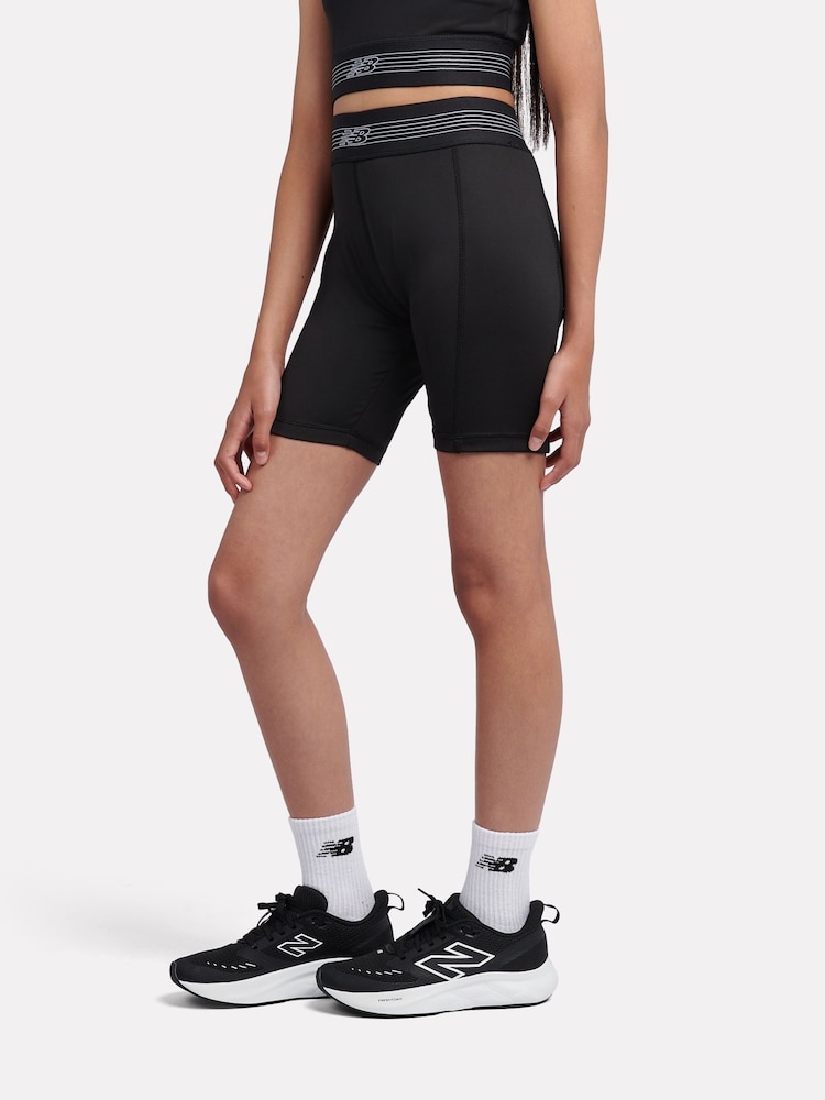 Schwarz - New Balance Performance Radlershorts mit Taschen - Bild 2 von 5