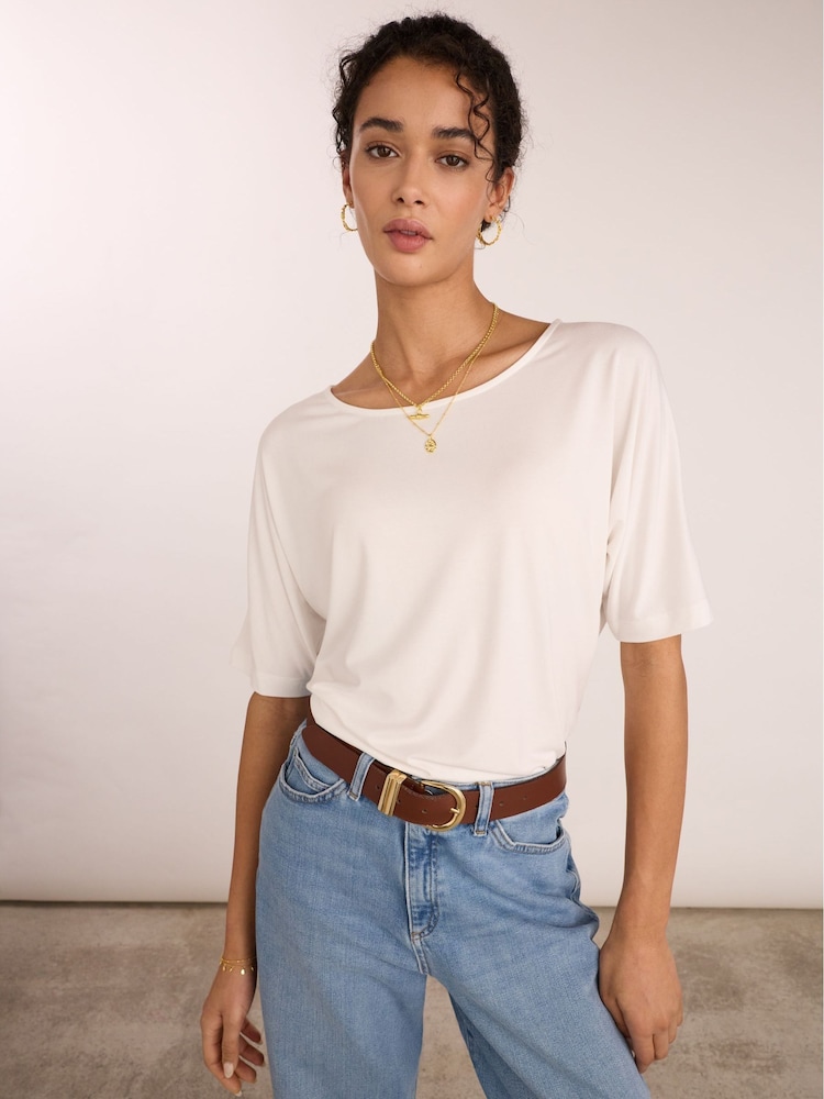 Baukjen Carrie Relaxed Boat Neck T-Shirt - תמונה 1 מתוך 6