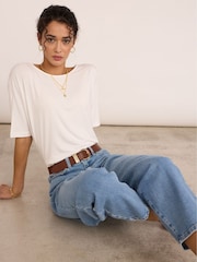 Baukjen Carrie Relaxed Boat Neck T-Shirt - תמונה 2 מתוך 6