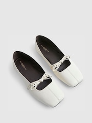 River Island Cream Eyelet Bow Square Toe Ballet Pumps - Image 5 of 6