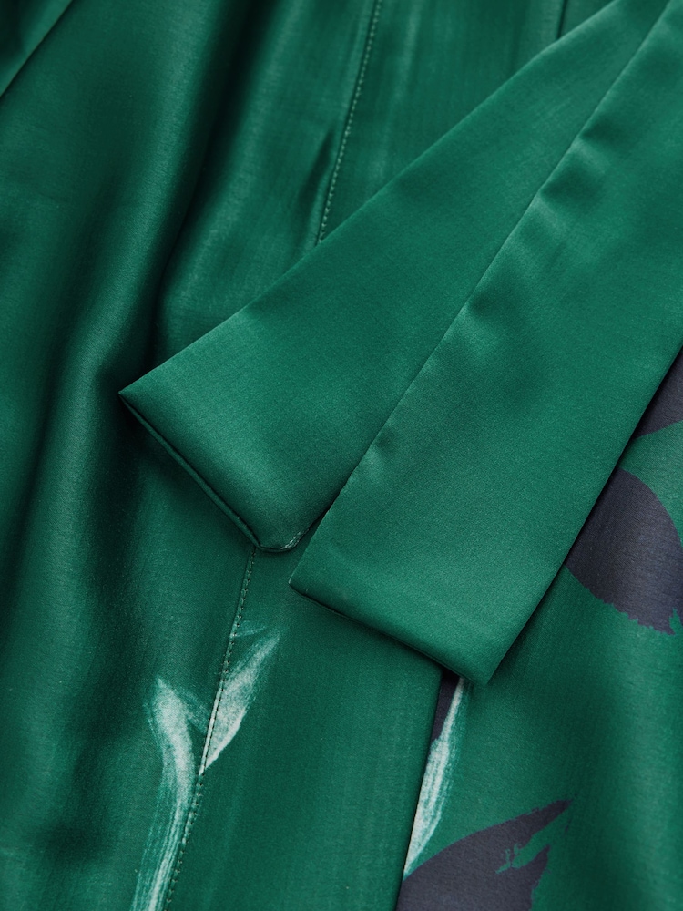 Laura Ashley Green Alderwick Satin Robe - Image 4 of 4